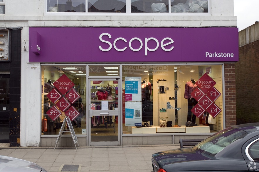 366 Ashley Rd, Poole to rent - Building Photo - Image 3 of 3