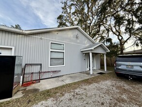 1324 S 14th St, Fernandina Beach, FL for rent Building Photo- Image 1 of 24