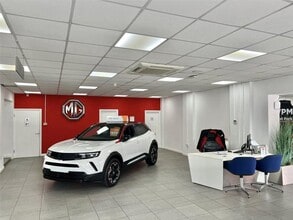 139 West Rd, Westcliff On Sea for sale Interior Photo- Image 2 of 8