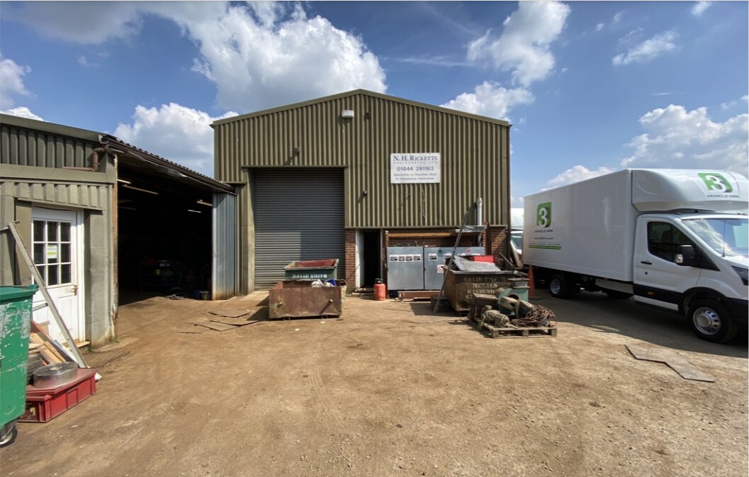 4 Thame Rd, Aylesbury HP17 8EW UK