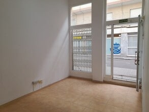 Retail in Esplugues de Llobregat, Barcelona to rent Interior Photo- Image 2 of 11