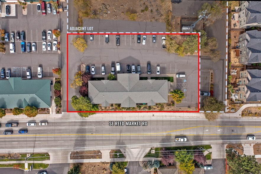 300 SE Reed Market Rd, Bend, OR for sale - Building Photo - Image 2 of 16