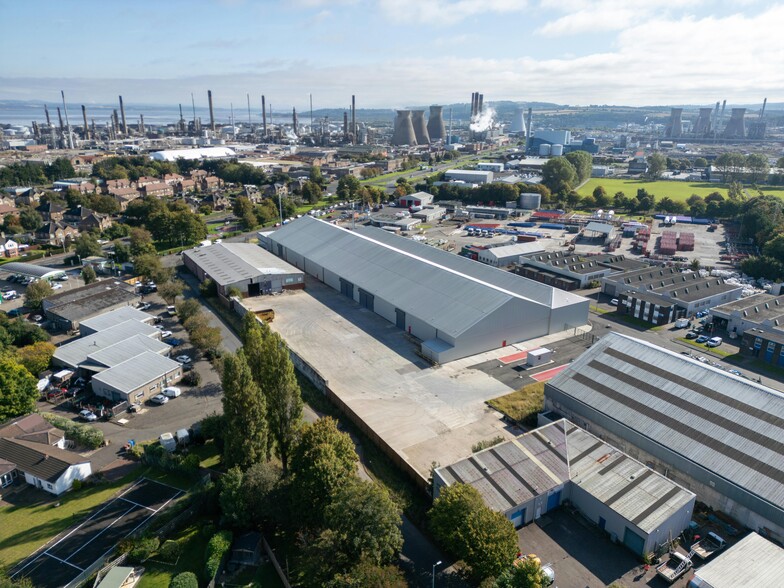 1-5 Abbotsinch Rd, Grangemouth for sale - Building Photo - Image 1 of 11