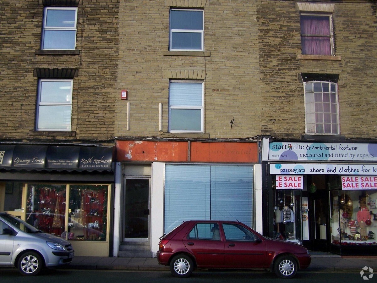 108110 Commercial St, Brighouse, HD6 1AQ UK