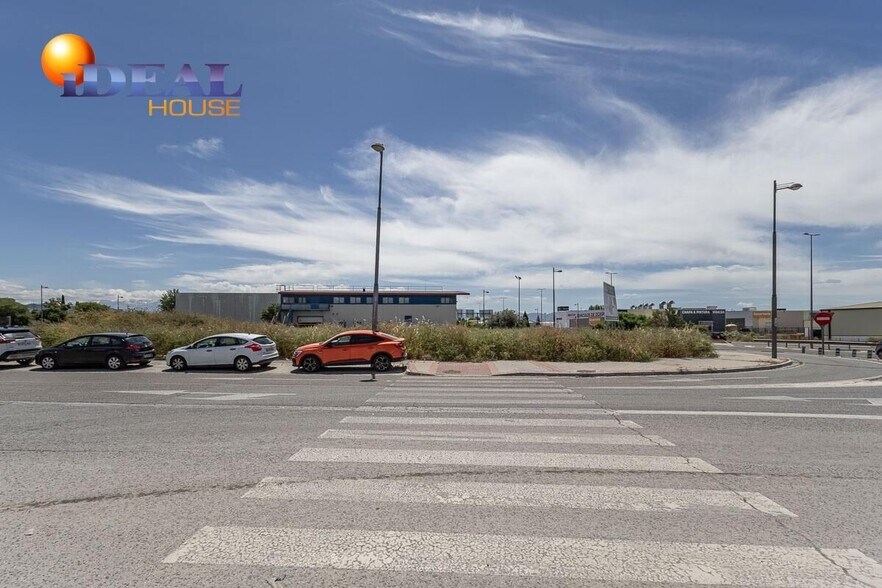 Land in Granada, Granada for sale - Building Photo - Image 2 of 12