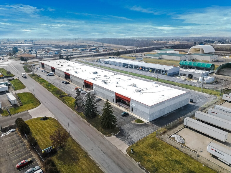 2541-2559 Westbelt Dr, Columbus, OH to rent - Building Photo - Image 3 of 6