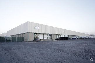 More details for 1502-1548 Gentry St, North Kansas City, MO - Industrial for Rent