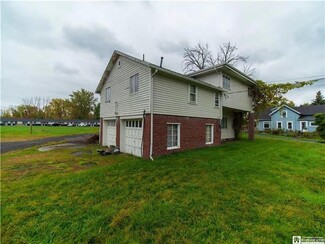 More details for 365 Lake Shore Dr W, Dunkirk, NY - Residential for Sale