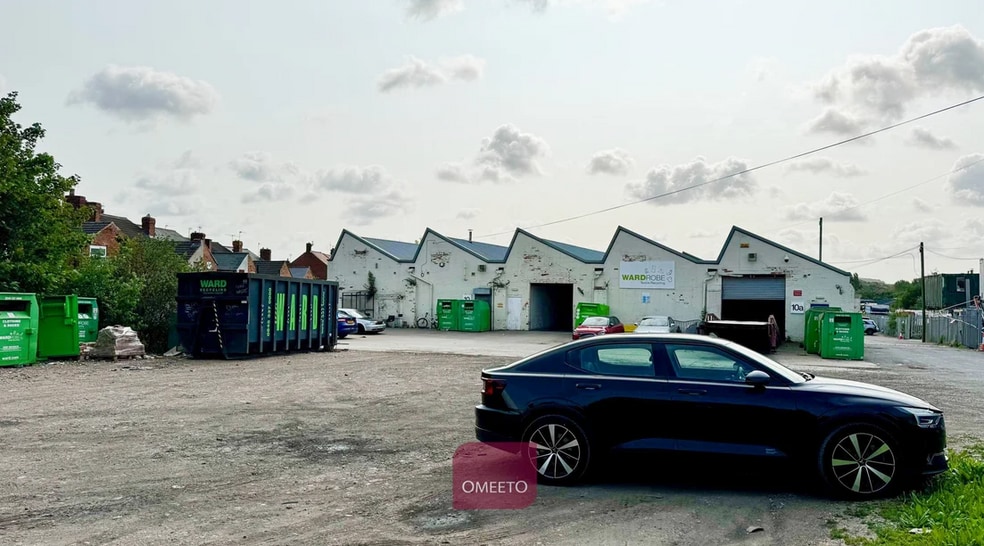 10-10A Awsworth Rd, Ilkeston to rent - Building Photo - Image 1 of 3