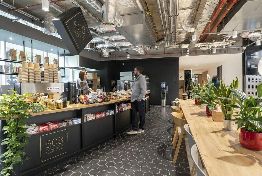 1 Butterwick, London to rent - Building Photo - Image 3 of 37