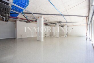 Retail in Mataró, Barcelona to rent Interior Photo- Image 2 of 13
