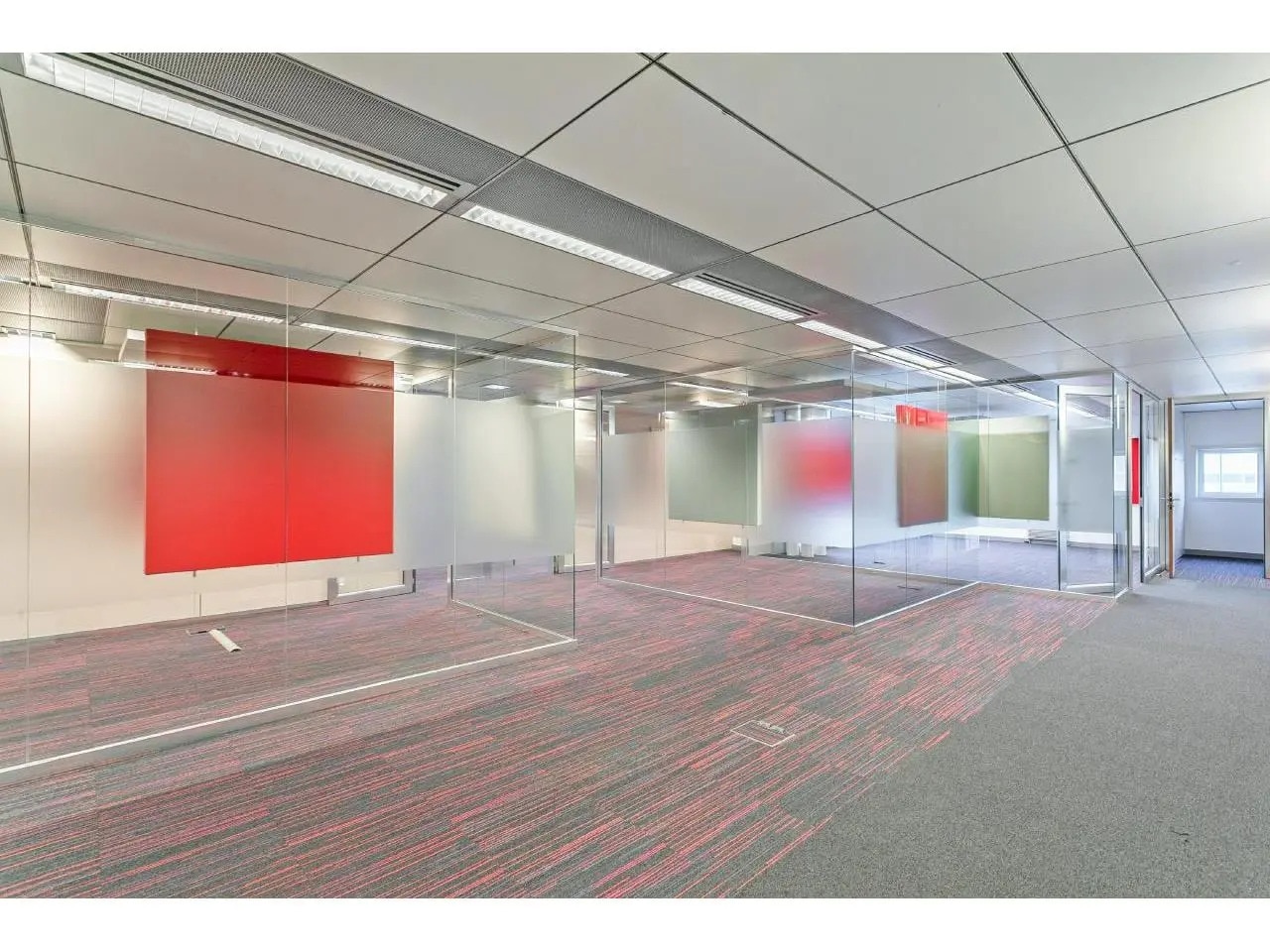 76 Route De La Demi-Lune, Puteaux to rent Interior Photo- Image 1 of 19