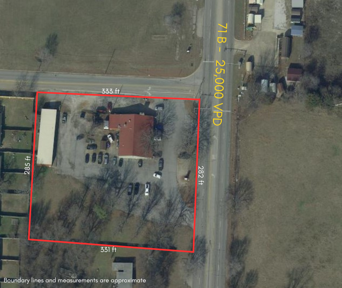 4080 N Thompson St, Springdale, AR for sale - Primary Photo - Image 1 of 1