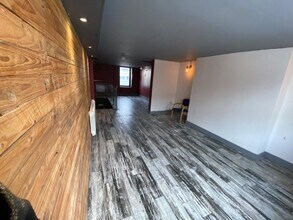 103-105 Market St, Chorley to rent Interior Photo- Image 2 of 3