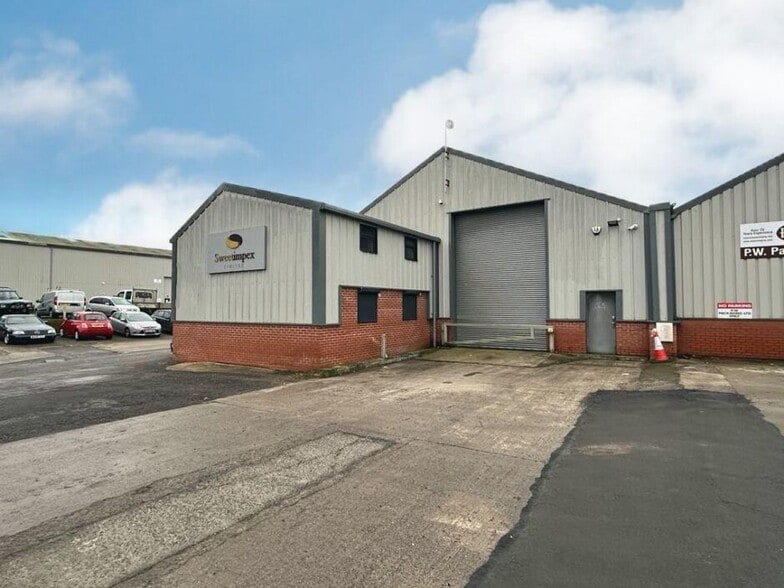 Queensway, Swansea to rent - Building Photo - Image 2 of 3