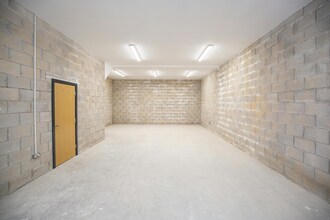Cawdor St, Manchester to rent Interior Photo- Image 2 of 3