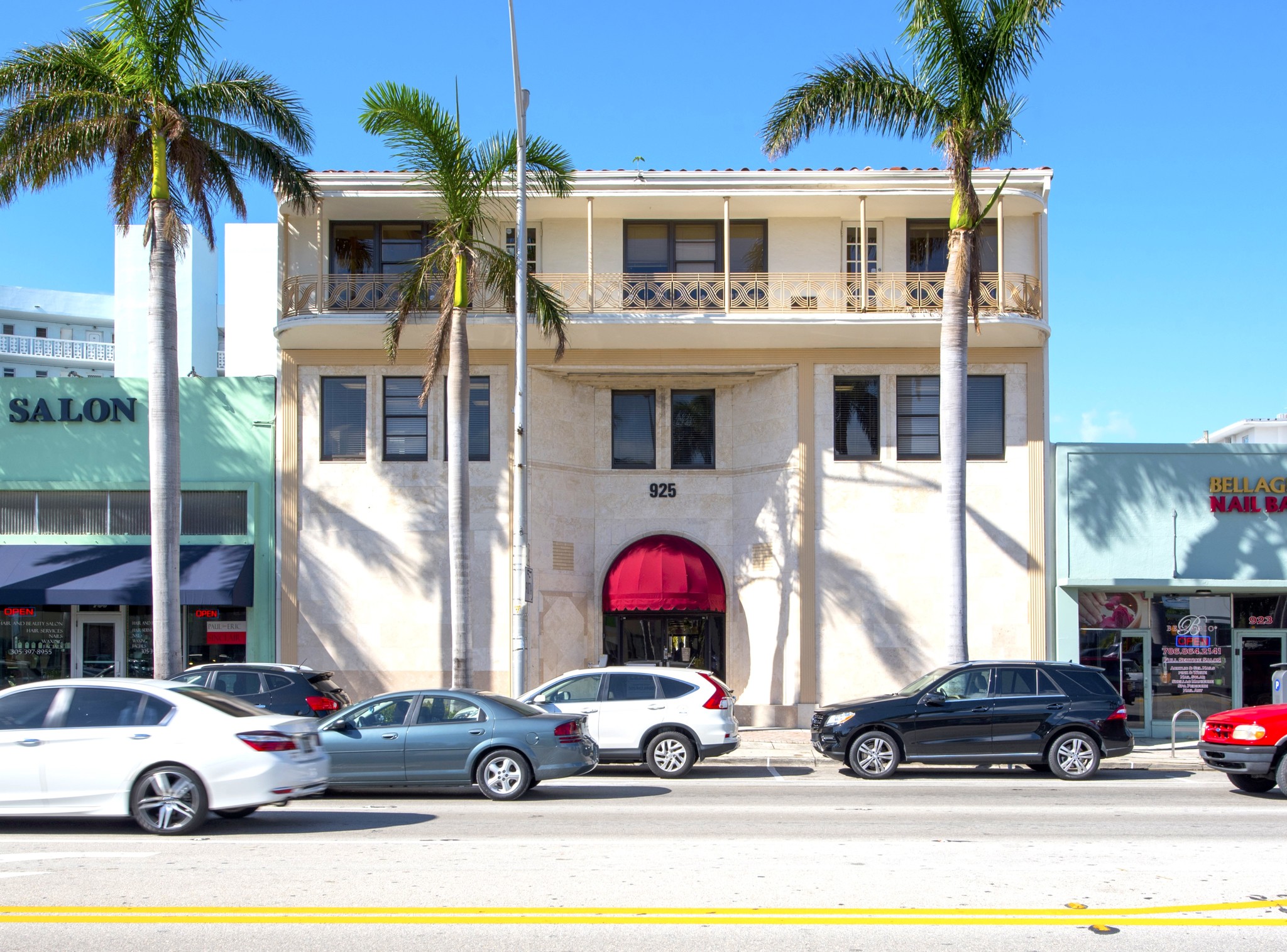 925 Arthur Godfrey Rd, Miami Beach, FL for rent Primary Photo- Image 1 of 3