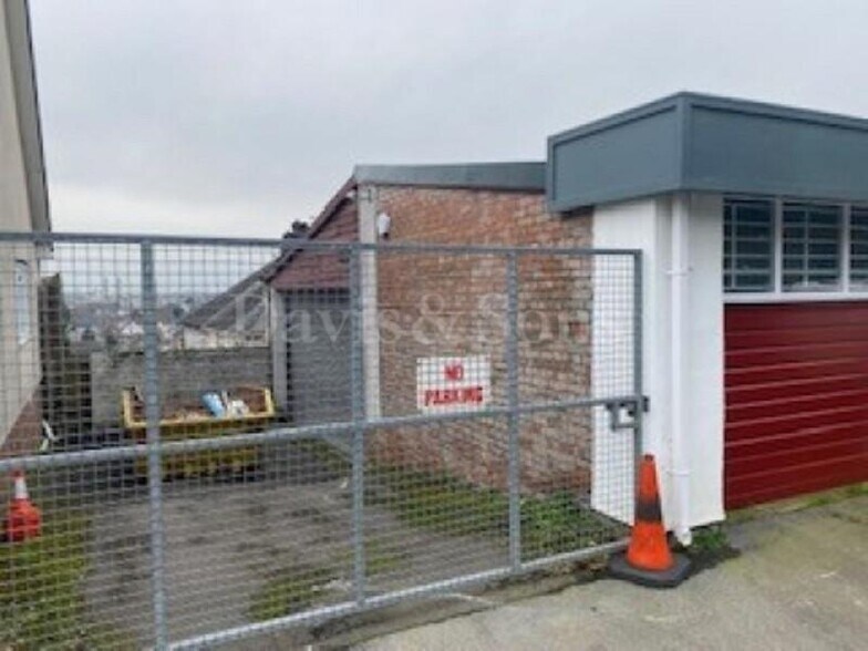 60A Summerhill Av, Newport to rent - Building Photo - Image 3 of 17