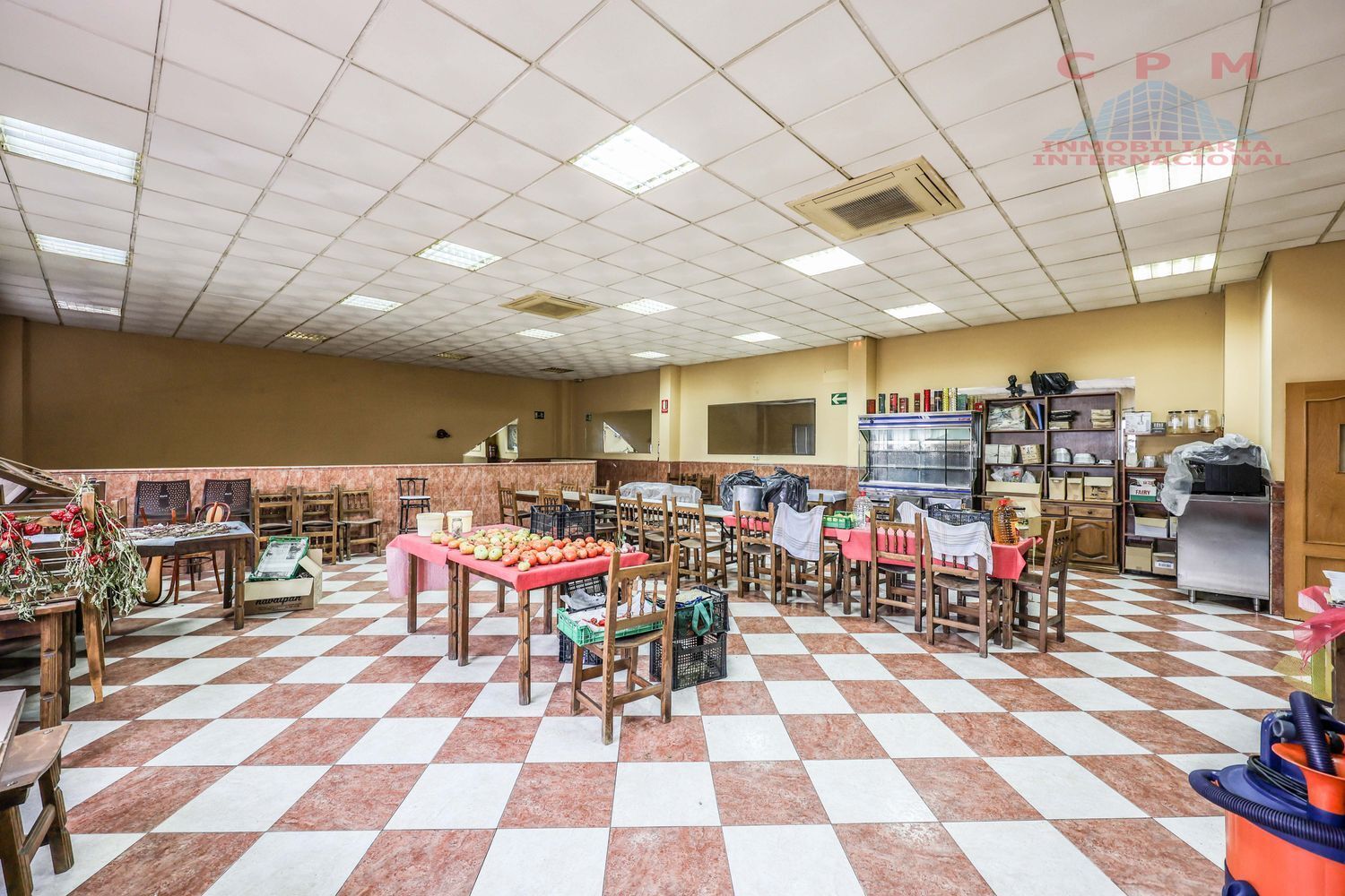 Retail in Fuenlabrada, Madrid for sale Interior Photo- Image 1 of 25