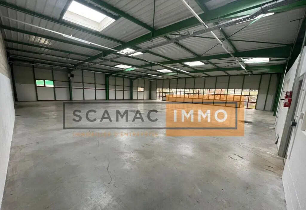 Location Entrepôt 509 m² à 556 m² - Photo 1