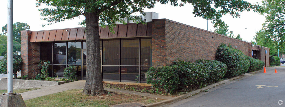 601 Monroe St, Huntsville, AL for rent - Building Photo - Image 2 of 6