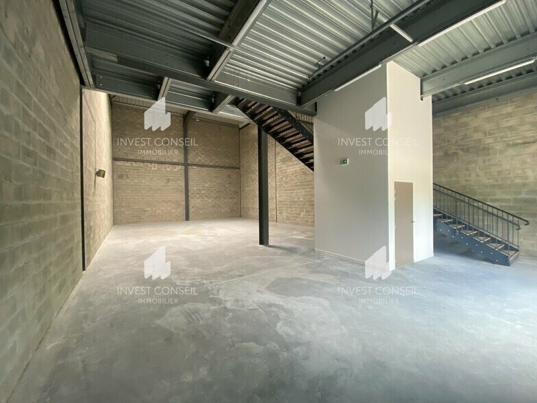 1 Rue Des Cyclades, Cergy to rent - Interior Photo - Image 2 of 8