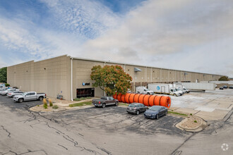 10560-10636 Lackman Rd, Lenexa, KS for sale Building Photo- Image 1 of 1