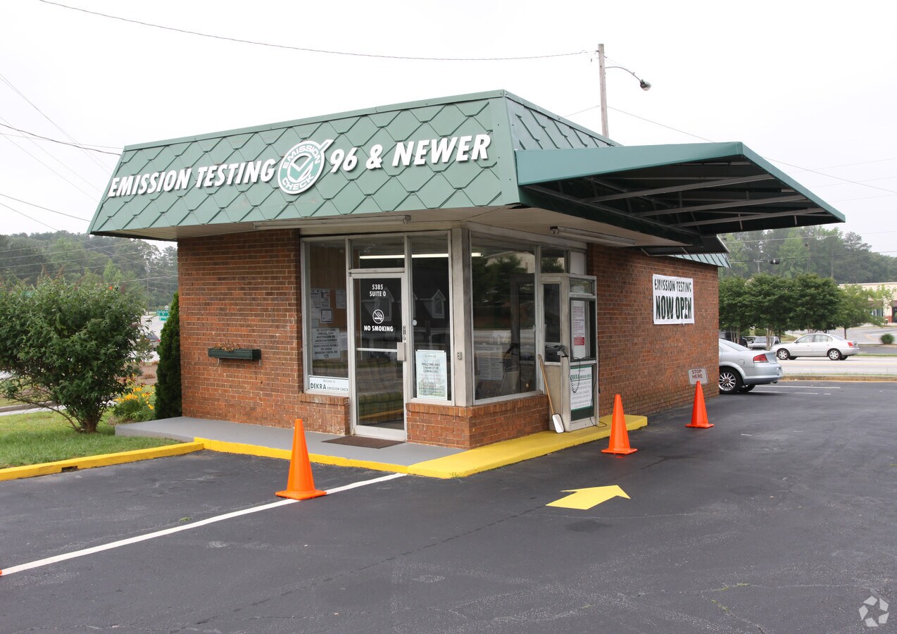 5385 Five Forks Trickum Rd, Stone Mountain 30087 Mountain Park Plaza