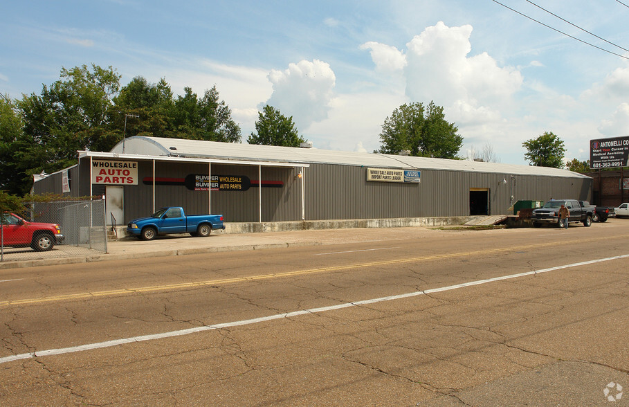 950 S Gallatin St, Jackson, MS for rent - Primary Photo - Image 1 of 24