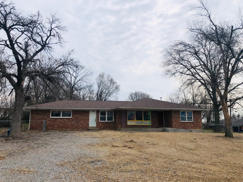 302 S Lincoln Dr, Troy, MO for sale - Primary Photo - Image 1 of 1