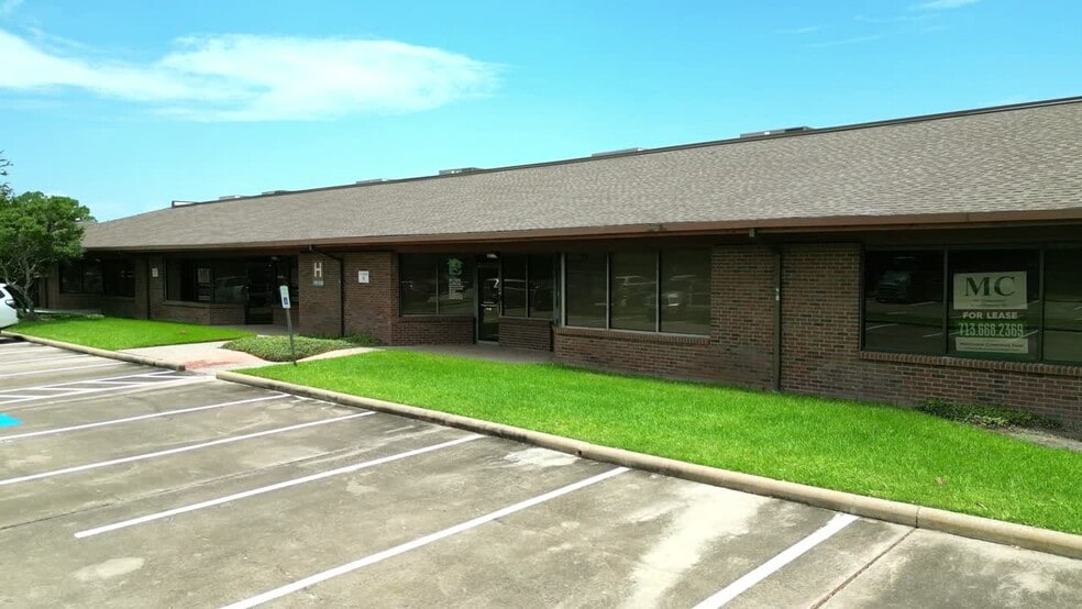 11201 Richmond Ave, Houston, TX for rent - Commercial Listing Video - Image 2 of 9