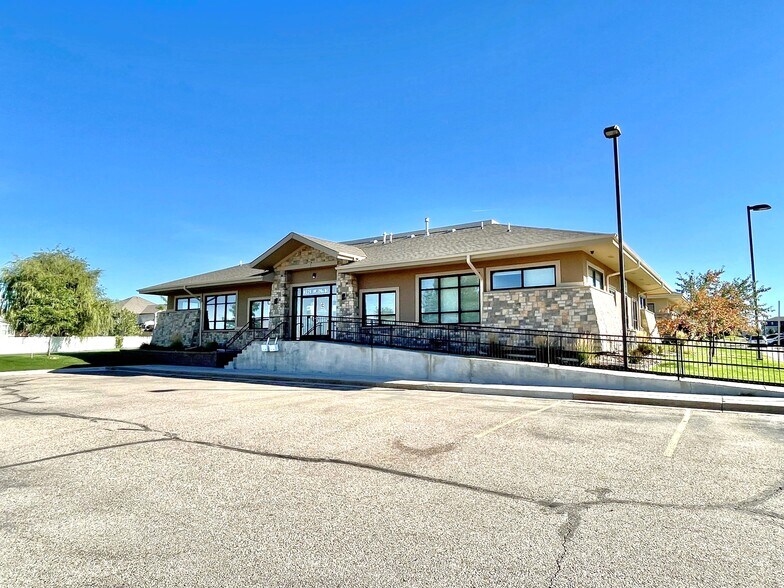 8225 W 20th St, Greeley, CO for rent - Building Photo - Image 1 of 13