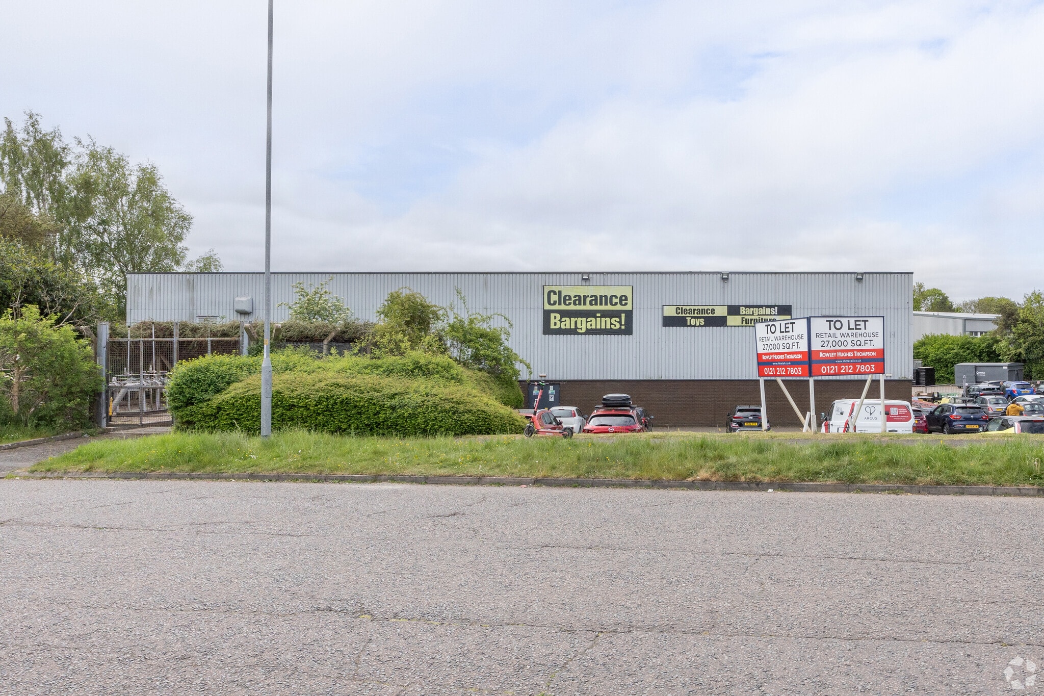 Cronin Rd, Corby to rent Primary Photo- Image 1 of 3