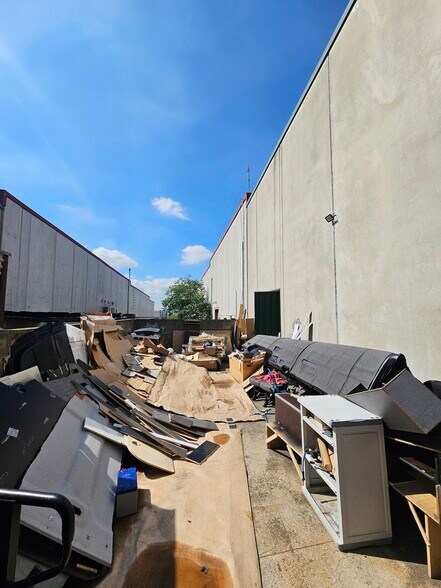 Industrial in Sabadell, Barcelona to rent - Building Photo - Image 3 of 4
