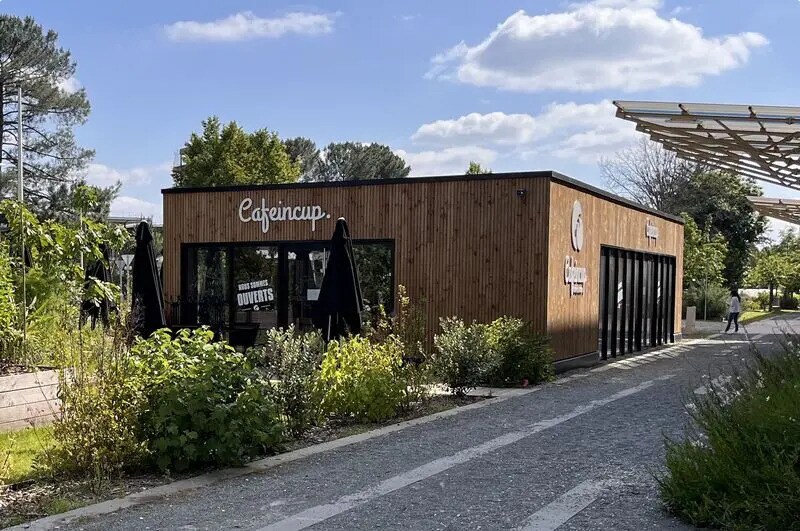 Retail in Pessac to rent Building Photo- Image 1 of 5