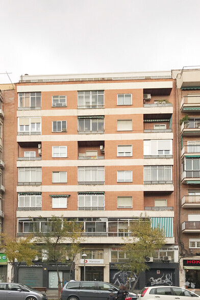 Calle Del Ferrocarril, 24, Madrid, Madrid for rent - Building Photo - Image 2 of 3