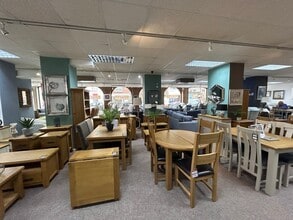 Town Ln, Newport to rent Interior Photo- Image 2 of 4