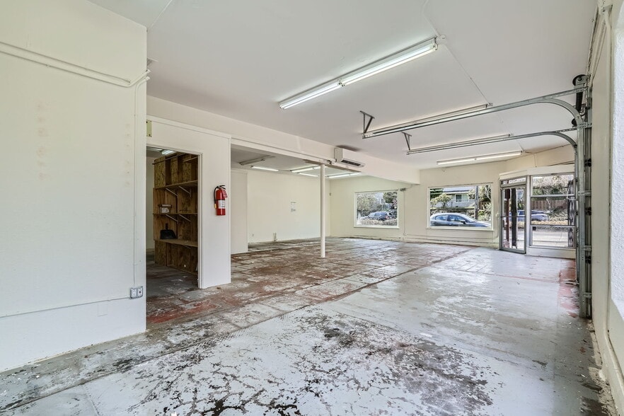 8310-8318 8th Ave NW, Seattle, WA to rent - Building Photo - Image 3 of 23