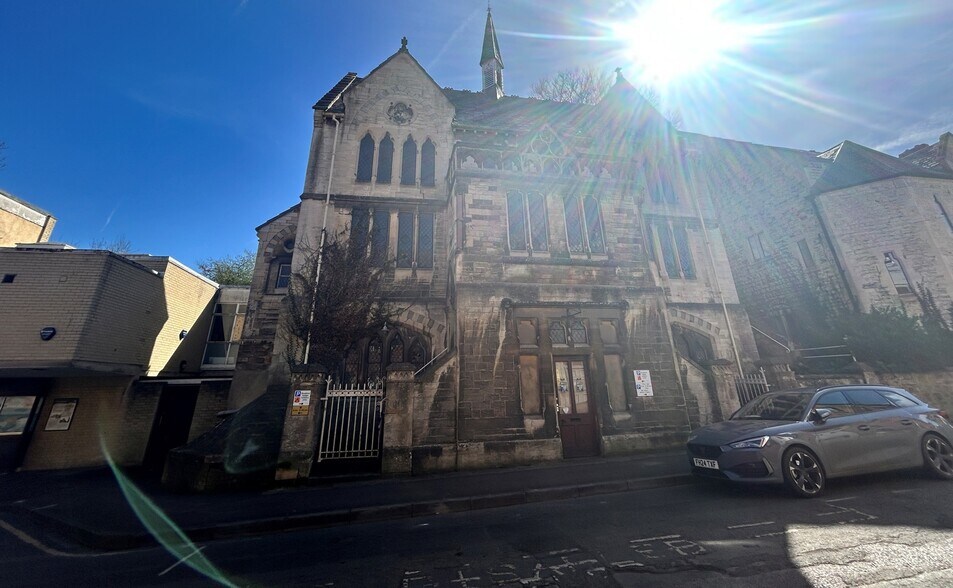 Lansdown, Stroud for sale - Primary Photo - Image 1 of 1
