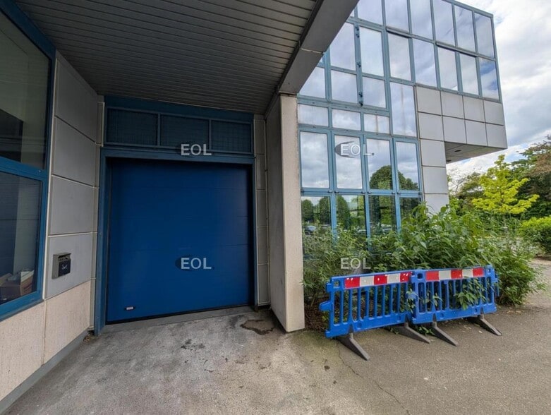 Light Industrial in Fresnes to rent - Building Photo - Image 3 of 5