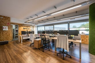 Office in Barcelona, Barcelona to rent Interior Photo- Image 2 of 28