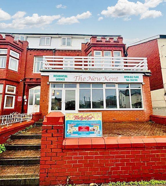 More details for 12 Knowle Av, Blackpool - Hospitality for Sale