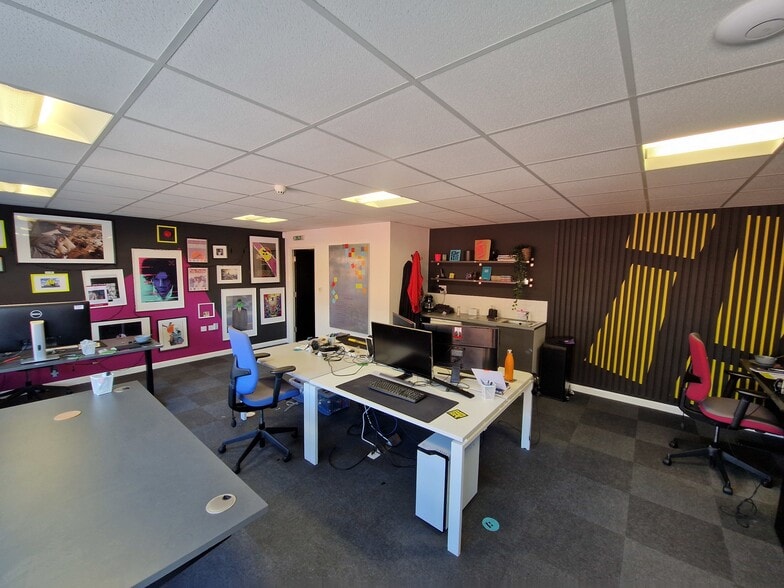 5 Enterprise Way, Jubilee Business Park, Derby to rent - Building Photo - Image 3 of 27