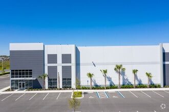 430 Harvest Time Dr, Sanford, FL to rent Building Photo- Image 2 of 15