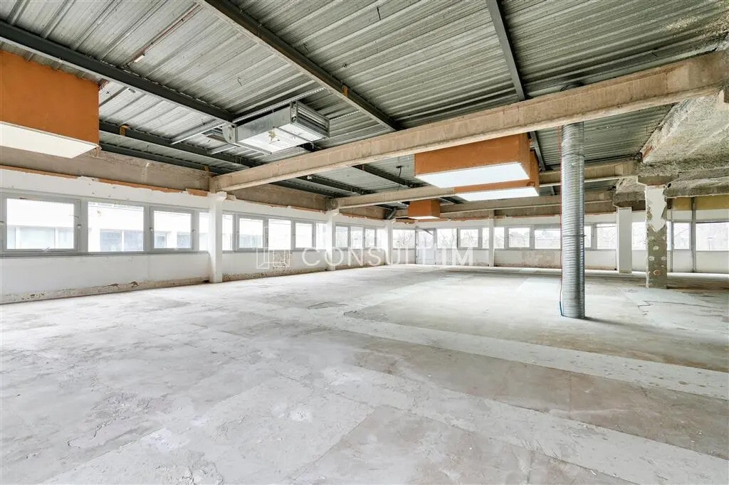 Vente Bureaux 2 306 m² - Photo 1
