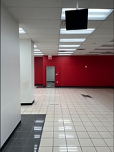 1 E Superior St, Chicago, IL to rent Building Photo- Image 1 of 9