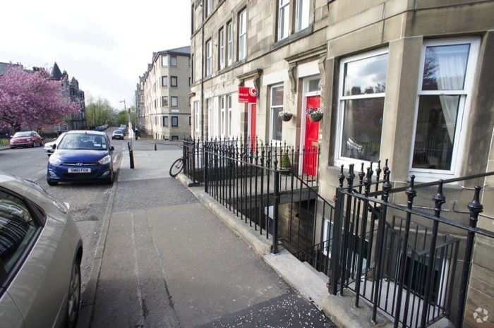 87A Harrison Rd, Edinburgh for rent - Primary Photo - Image 1 of 1