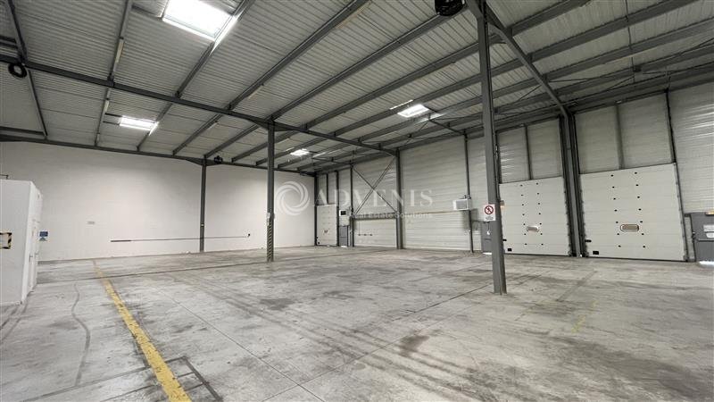 Light Industrial in Moissy-Cramayel to rent - Interior Photo - Image 3 of 12