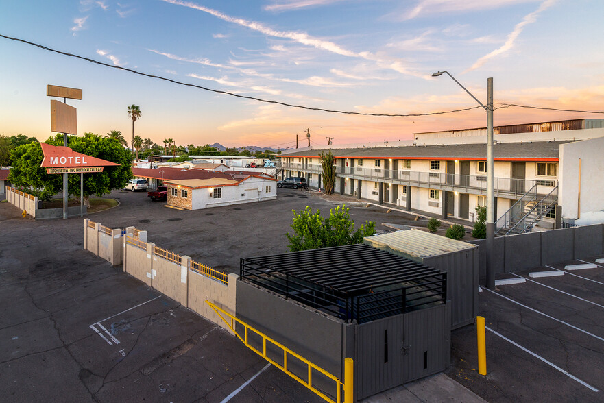 2450 Grand Ave, Phoenix, AZ for sale - Building Photo - Image 1 of 1