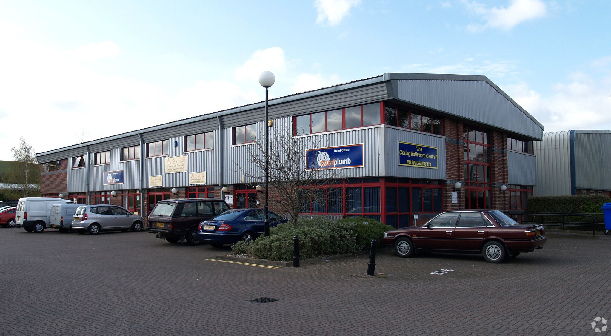 Oaktree Pl, Exeter for sale Primary Photo- Image 1 of 1